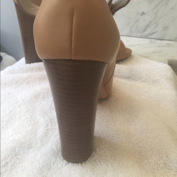 Open toe Spring Shoes - Picture 4 of 4